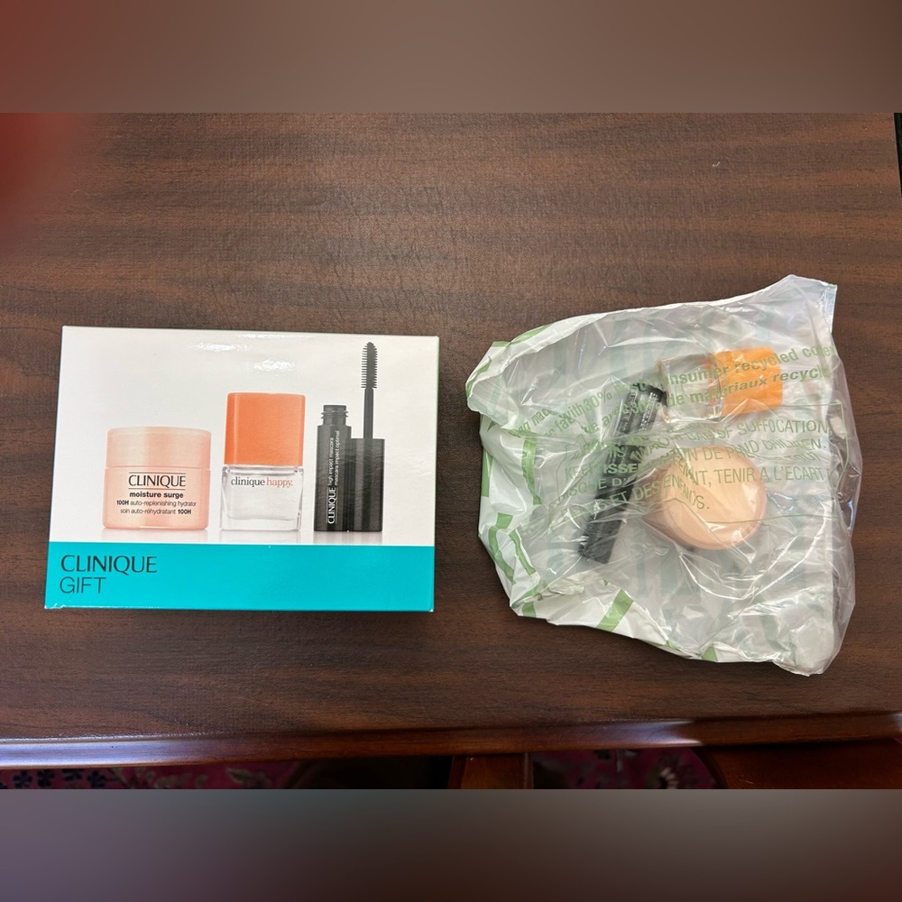 NIB Clinique Happy Perfume, Moisture Surge & Mascara Set